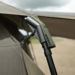 Gorra Avid Carp Screen House Con Visera -Bobinas a granel Ventas 2023 06 A0530014 screenhouse 4d peaked skull cap ls 550x550 1